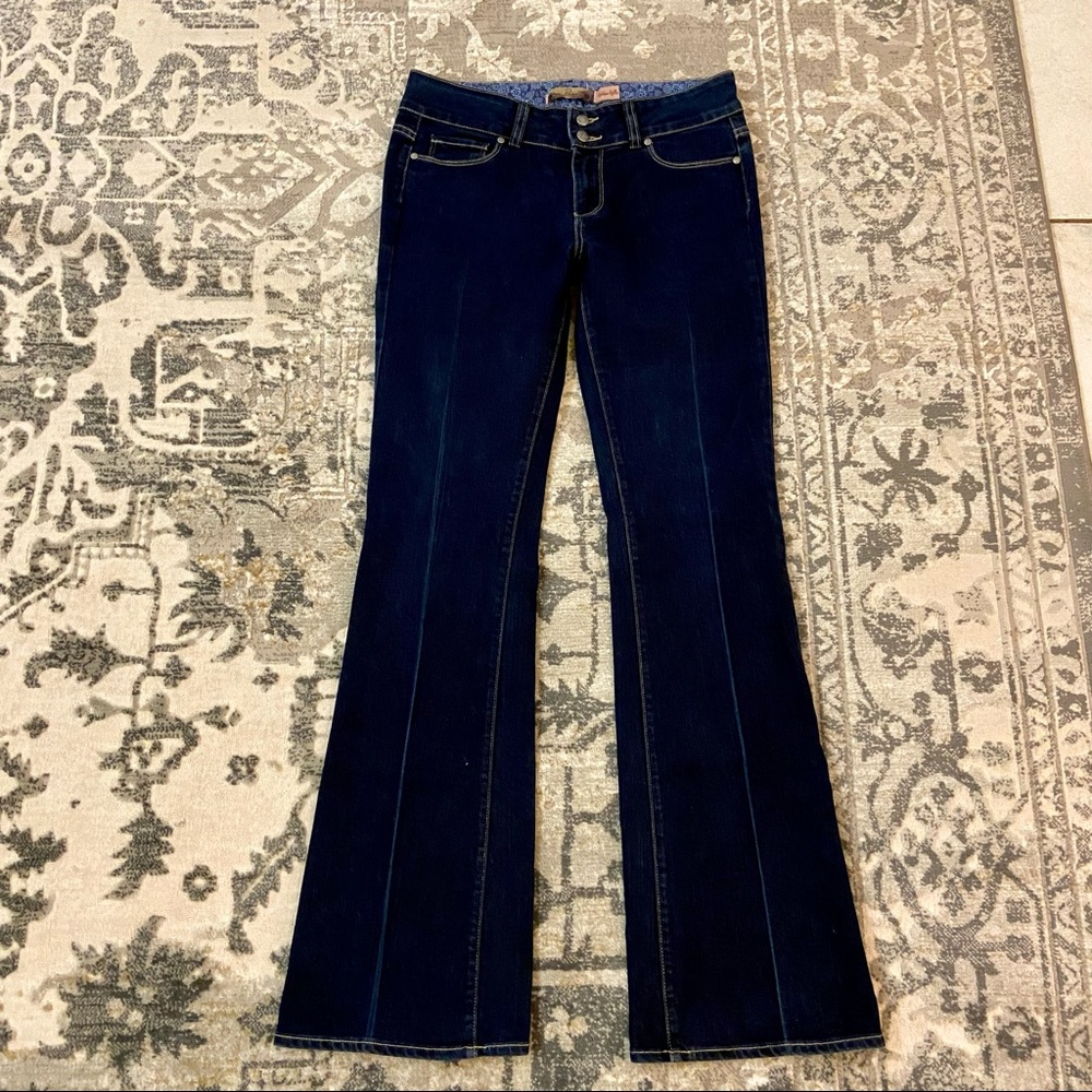 ✨EUC PAIGE Hidden Hills Boot Cut Jeans